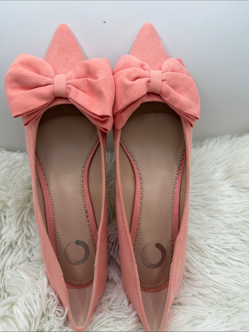 Women's Coral Pointed Toe Bow heels